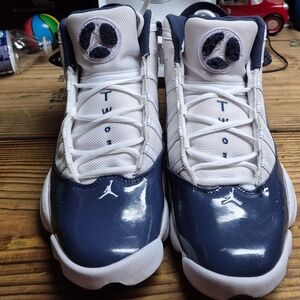 Jordans 6 Rings Olympics Color Wave Size 9.5 ONLY WORN 3 TIMES/CHEAP PRICE